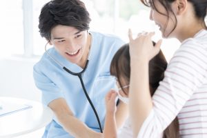 小児科医の年収は低い?最新統計から読み解く実態と働き方改革後のキャリア戦略
