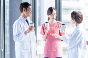若手医師のホンネ座談会前編―令和版若手医師の働き方、キャリアの理想と現実